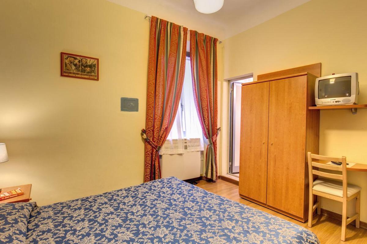 Hotel Romagna Флоренция Екстериор снимка