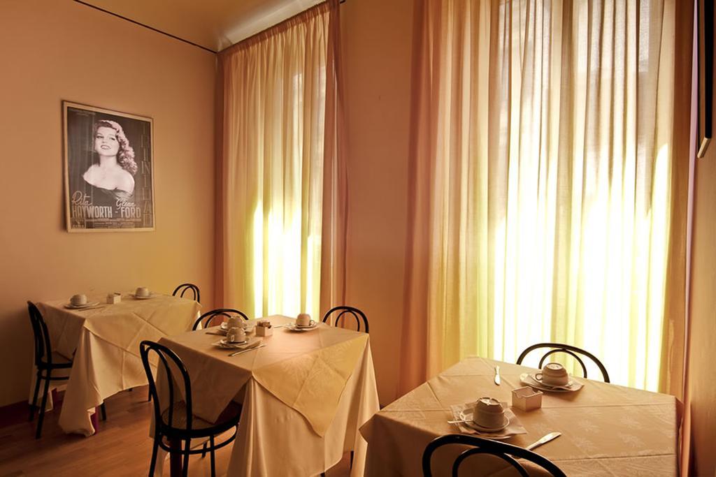 Hotel Romagna Флоренция Екстериор снимка