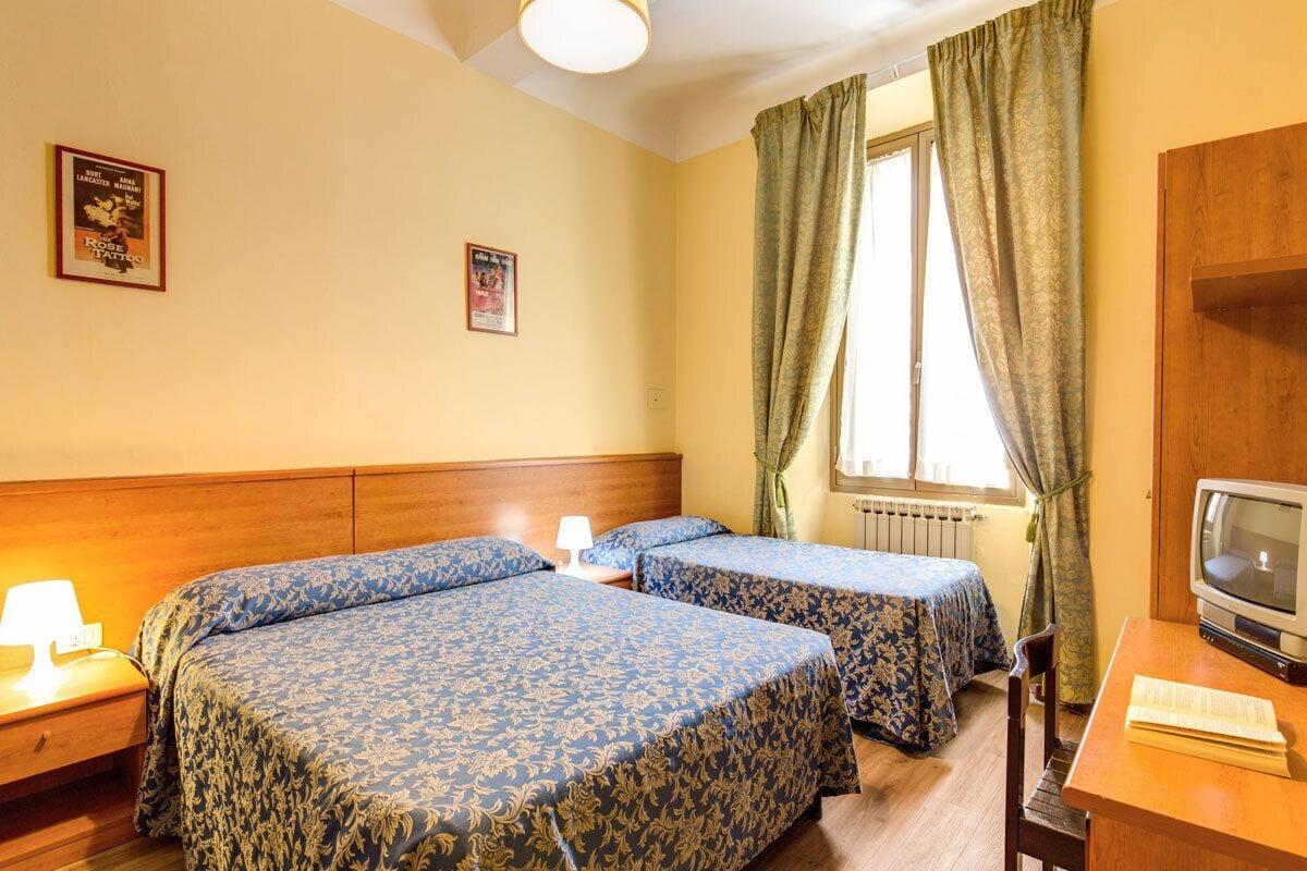 Hotel Romagna Флоренция Екстериор снимка