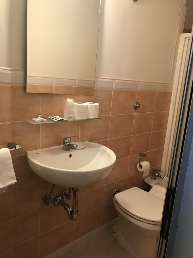 Hotel Romagna Флоренция Екстериор снимка